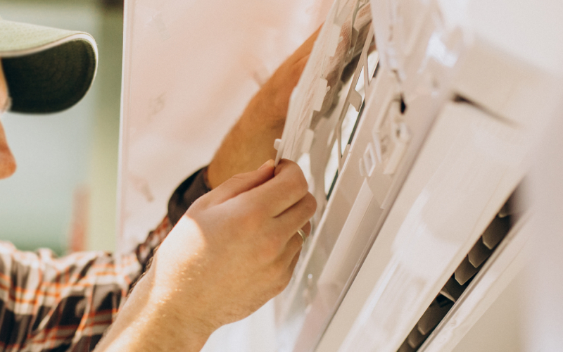 Intretinere, montaj si reparatii aer conditionat